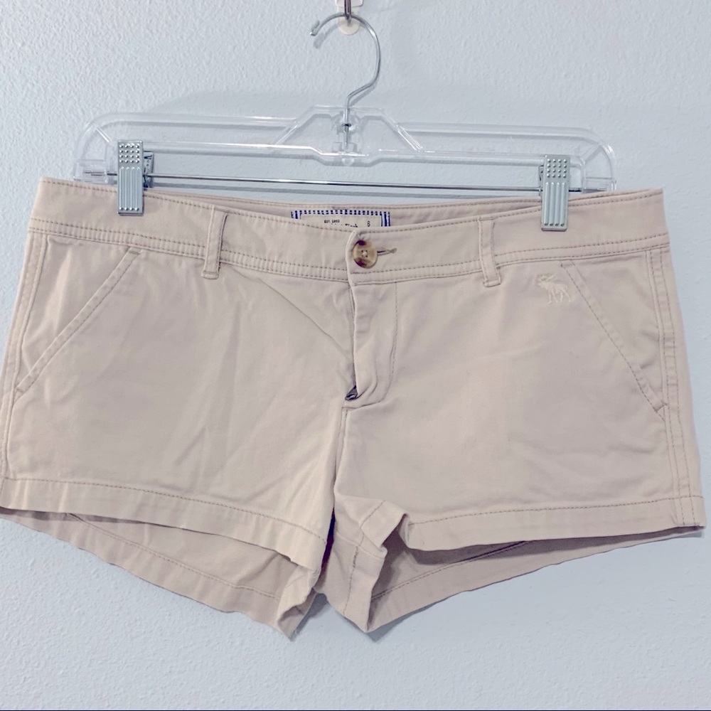 Abercrombie & Fitch Beige Khaki Shorts